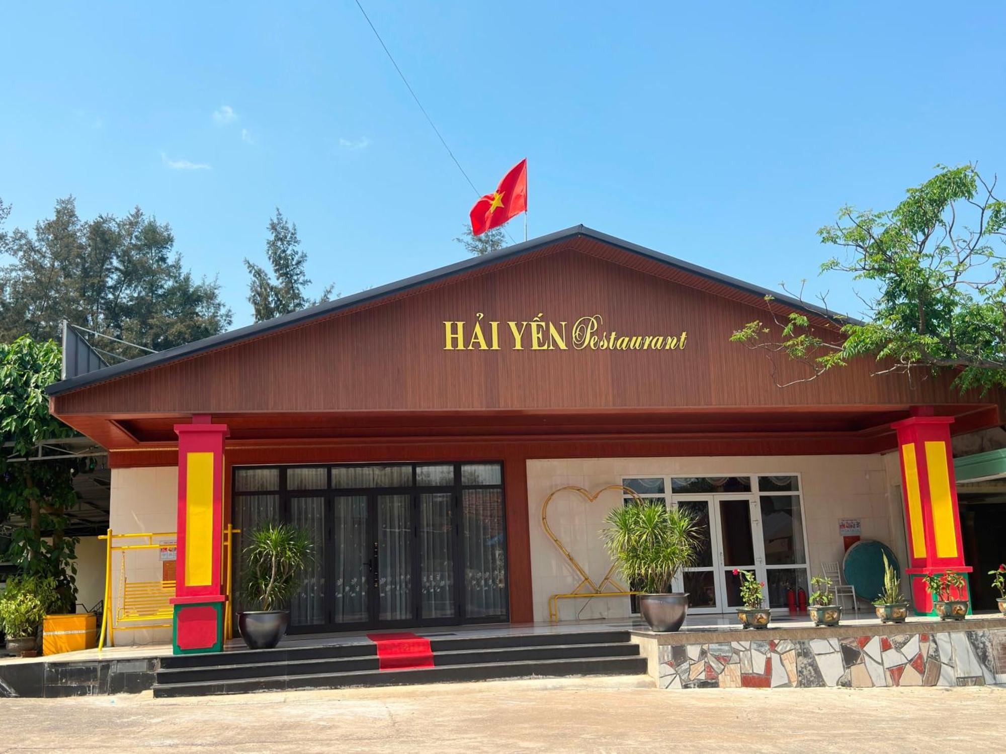 Hai Yen Hotel Quang Binh ドンホイ エクステリア 写真