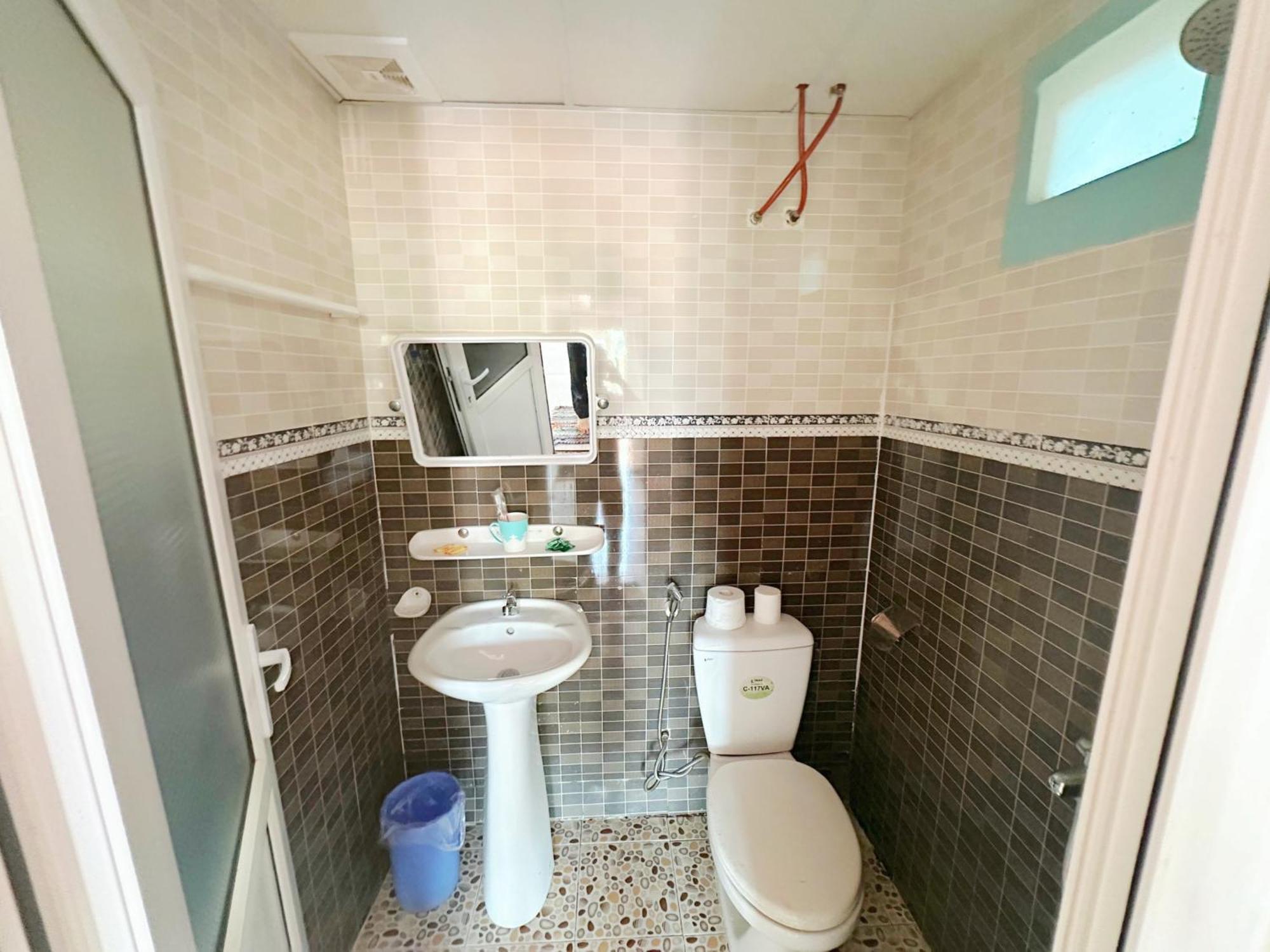 Hai Yen Hotel Quang Binh ドンホイ エクステリア 写真