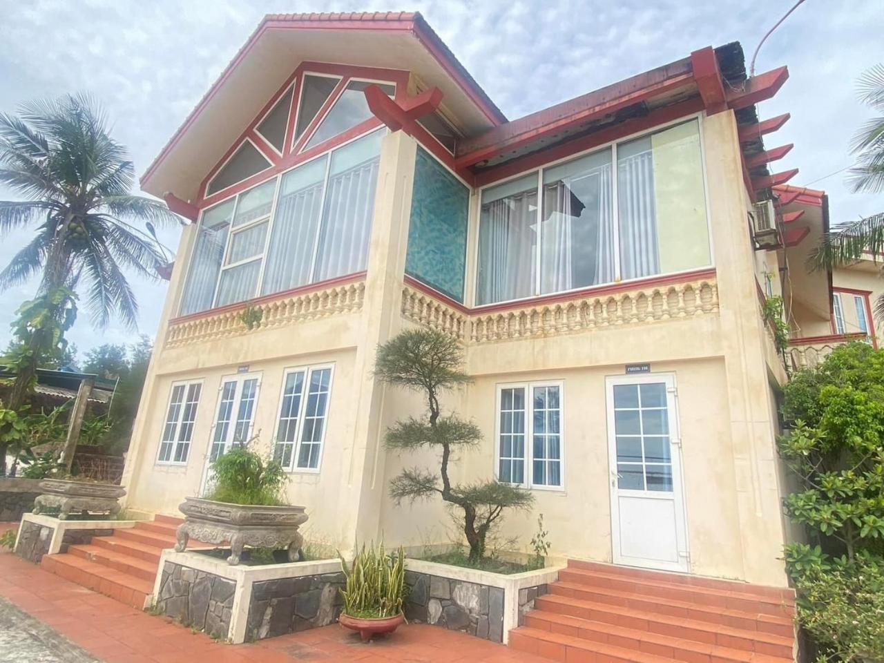 Hai Yen Hotel Quang Binh ドンホイ エクステリア 写真